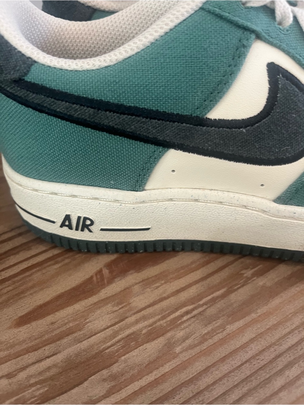 Nike Women’s Teal and White Air Force 1 Sneakers - Picture 5 of 7